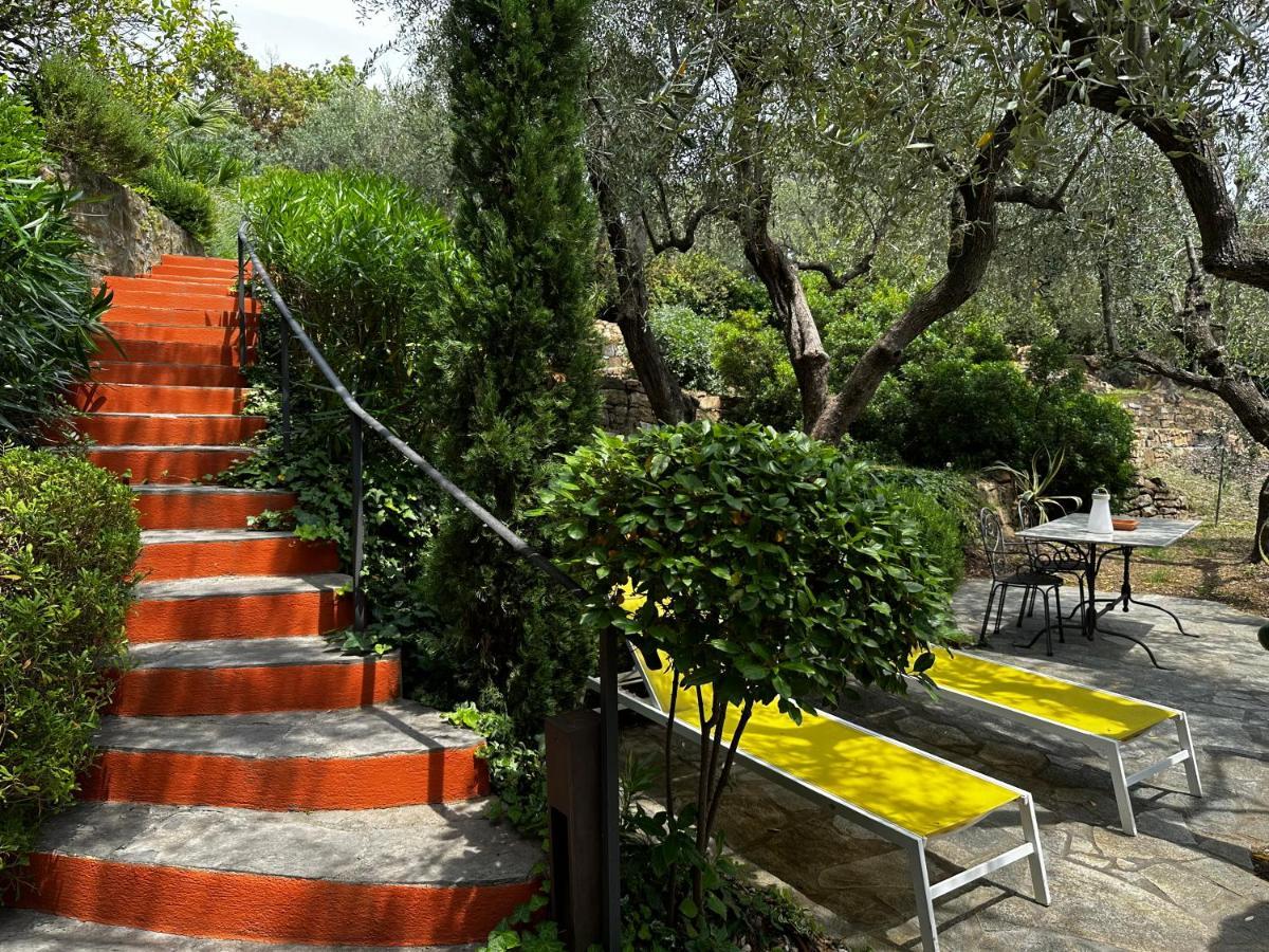 Relais San Damian Aparthotel อิมเปรีอา ภายนอก รูปภาพ
